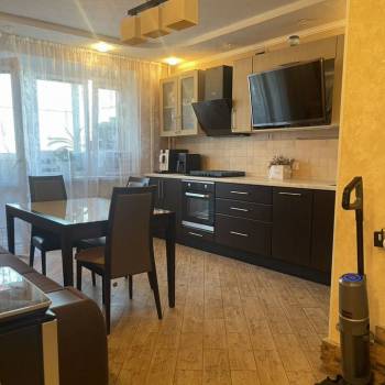 Продается 2-х комнатная квартира, 70 м²