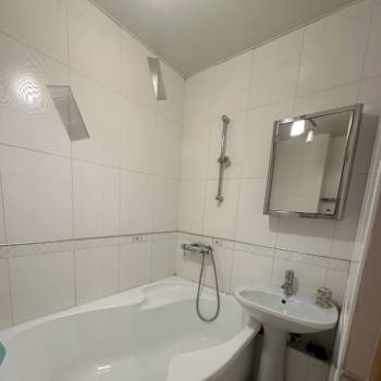 Продается 1-комнатная квартира, 35 м²
