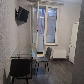 Сдается 1-комнатная квартира, 37 м²