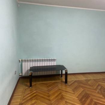 Продается 1-комнатная квартира, 37 м²