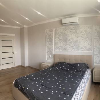 Продается 2-х комнатная квартира, 72,8 м²