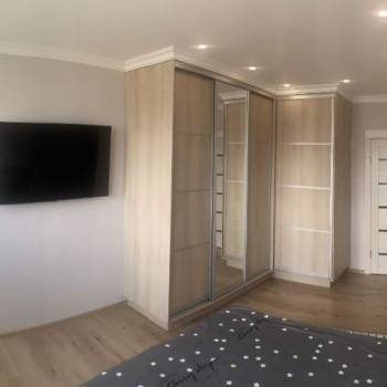 Продается 2-х комнатная квартира, 72,8 м²
