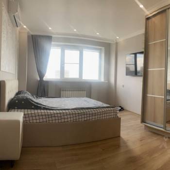 Продается 2-х комнатная квартира, 72,8 м²