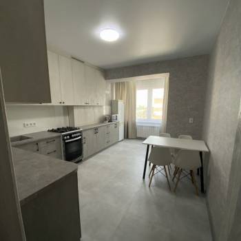 Сдается 1-комнатная квартира, 48 м²