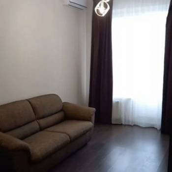 Продается 1-комнатная квартира, 34 м²