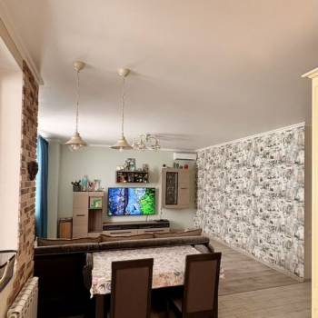 Продается 2-х комнатная квартира, 64 м²