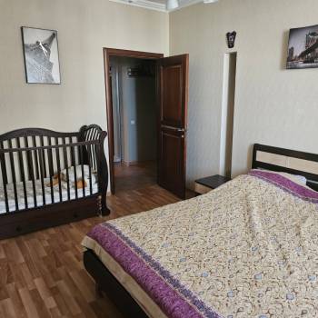 Продается 1-комнатная квартира, 63,3 м²