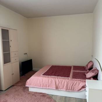 Сдается 1-комнатная квартира, 46 м²