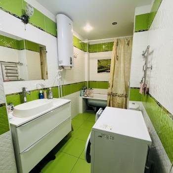 Продается 1-комнатная квартира, 44 м²