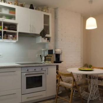 Продается 1-комнатная квартира, 42 м²