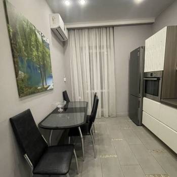 Сдается 1-комнатная квартира, 38 м²
