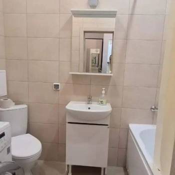 Сдается 1-комнатная квартира, 38 м²
