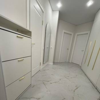 Продается 1-комнатная квартира, 35 м²