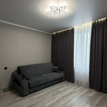 Сдается 1-комнатная квартира, 37 м²
