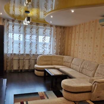 Сдается Многокомнатная квартира, 120 м²