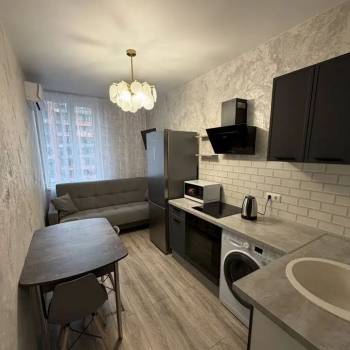 Сдается 1-комнатная квартира, 35 м²