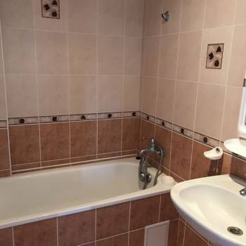 Сдается 2-х комнатная квартира, 74,6 м²