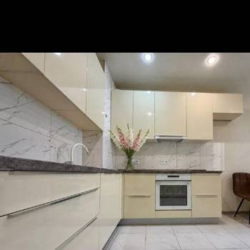 Продается 1-комнатная квартира, 37 м²