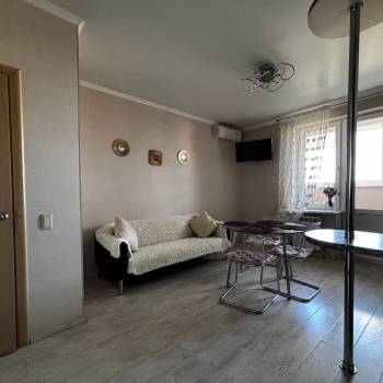 Сдается 1-комнатная квартира, 46 м²