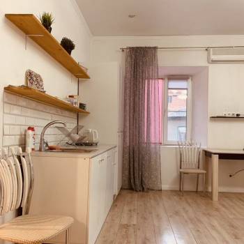 Сдается 1-комнатная квартира, 42 м²