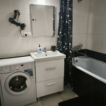 Сдается 2-х комнатная квартира, 60 м²