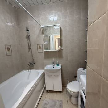 Продается 1-комнатная квартира, 30 м²