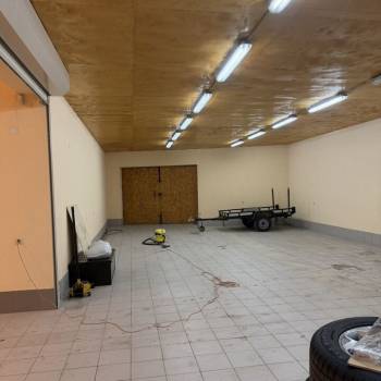 Сдается Нежилое помещение, 181 м²