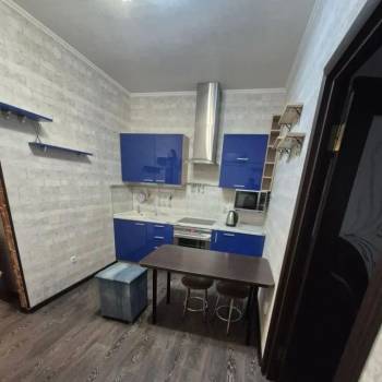 Сдается 1-комнатная квартира, 35 м²