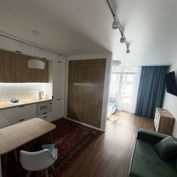 Продается 1-комнатная квартира, 37 м²