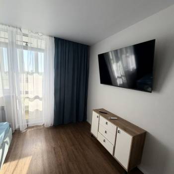 Продается 1-комнатная квартира, 37 м²