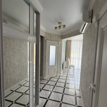 Продается 1-комнатная квартира, 50 м²