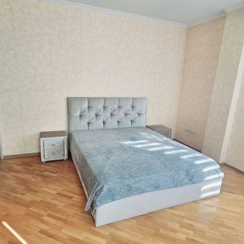 Сдается 2-х комнатная квартира, 76 м²