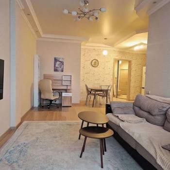 Продается 1-комнатная квартира, 66 м²