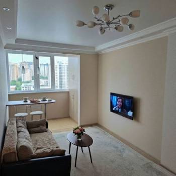 Продается 1-комнатная квартира, 66 м²