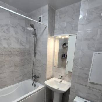 Продается 1-комнатная квартира, 37,9 м²