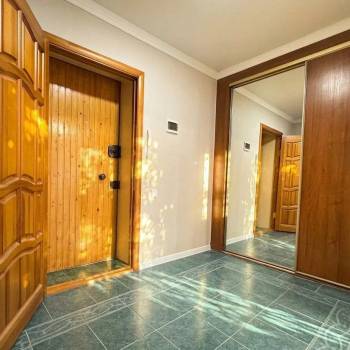 Продается 1-комнатная квартира, 44 м²