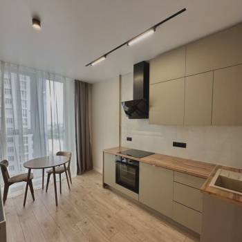 Продается 1-комнатная квартира, 34 м²