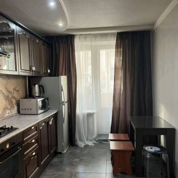 Сдается 2-х комнатная квартира, 72 м²