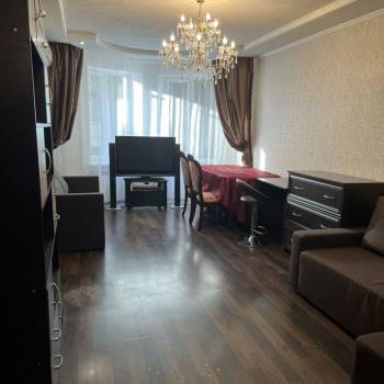 Сдается 2-х комнатная квартира, 72 м²