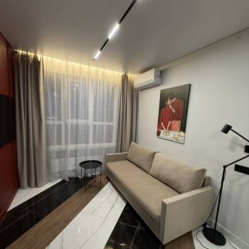 Продается 1-комнатная квартира, 38 м²