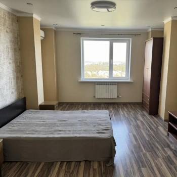 Сдается 2-х комнатная квартира, 80 м²