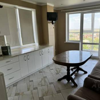 Сдается 2-х комнатная квартира, 80 м²