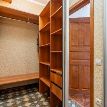 Продается 1-комнатная квартира, 41 м²