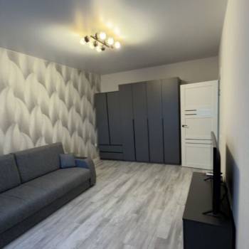Сдается 1-комнатная квартира, 49 м²