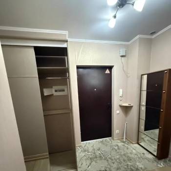 Сдается 1-комнатная квартира, 45 м²