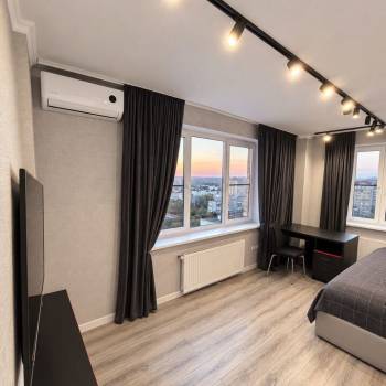 Продается Многокомнатная квартира, 92 м²