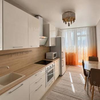 Продается 1-комнатная квартира, 40,3 м²