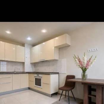Продается 1-комнатная квартира, 35 м²