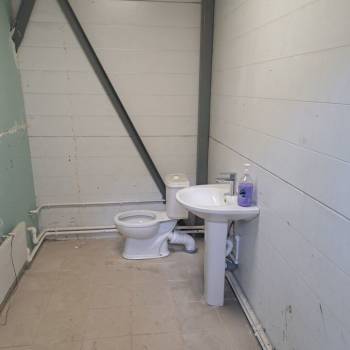 Сдается Нежилое помещение, 130 м²