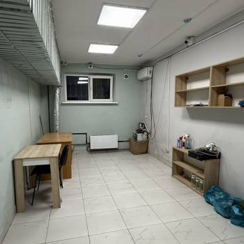 Сдается Нежилое помещение, 18 м²